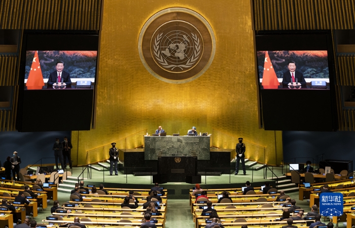 9月21日，国家主席习近平在北京以视频方式出席第七十六届联合国大会一般性辩论并发表题为《坚定信心 共克时艰 共建更加美好的世界》的重要讲话。这是大会现场。新华社记者 王迎 摄